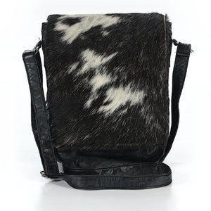 Crossbody Purse with fur trim
